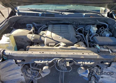 2016 Toyota Tundra Crewmax Sr5 из США, поврежденный, VIN 5TFDW5F18GX552991